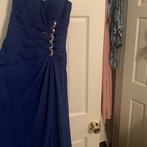 Faviana prom dress size 8